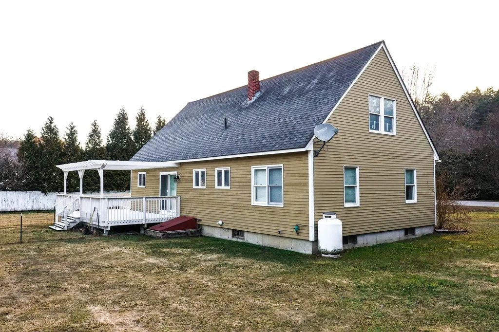 3 Dearborn Circle Walpole NH 03608