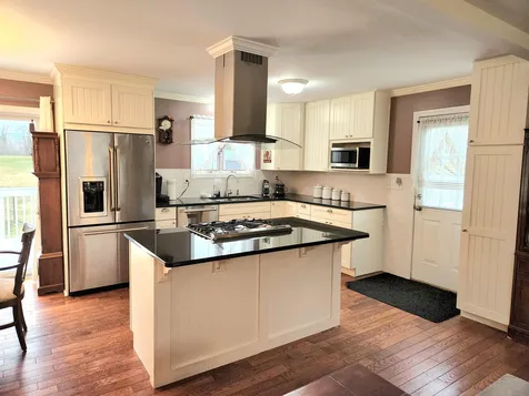 3 Dearborn Circle Walpole NH 03608