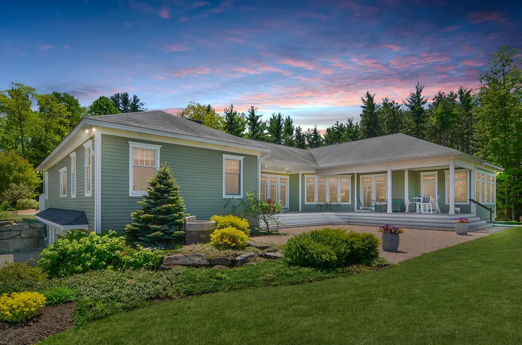 255 Meredith Center Road Meredith NH 03253