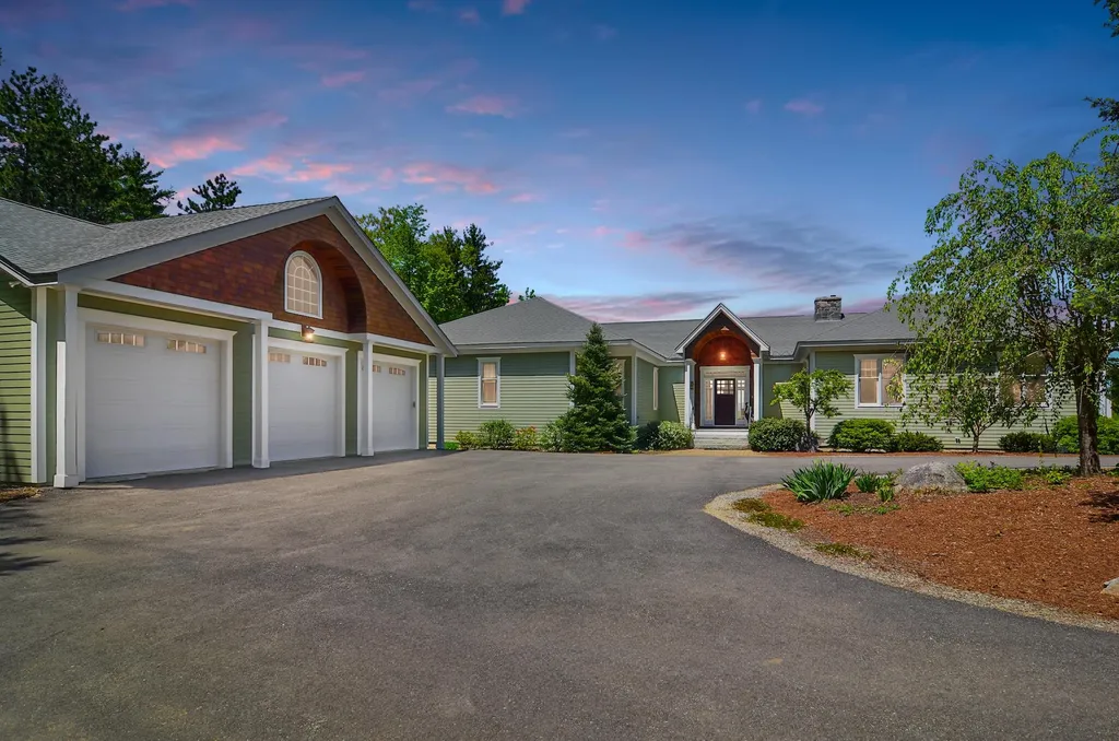 255 Meredith Center Road Meredith NH 03253