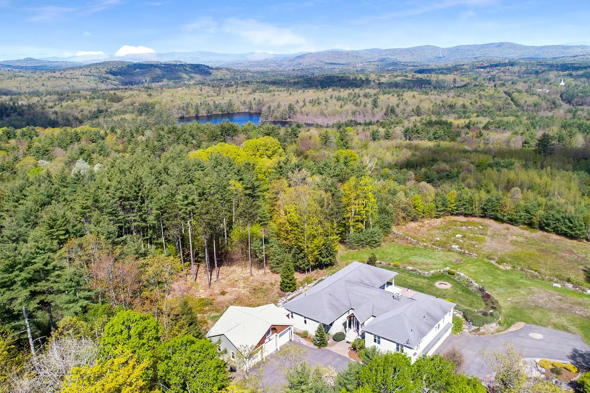 255 Meredith Center Road Meredith NH 03253