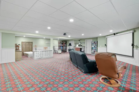255 Meredith Center Road Meredith NH 03253