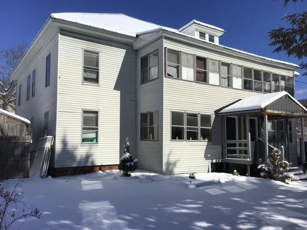 8 Union Street Windsor VT 05089