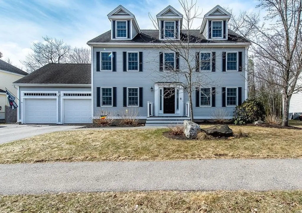 17 Lupine Lane Rochester NH 03868
