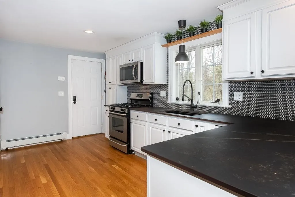 17 Lupine Lane Rochester NH 03868