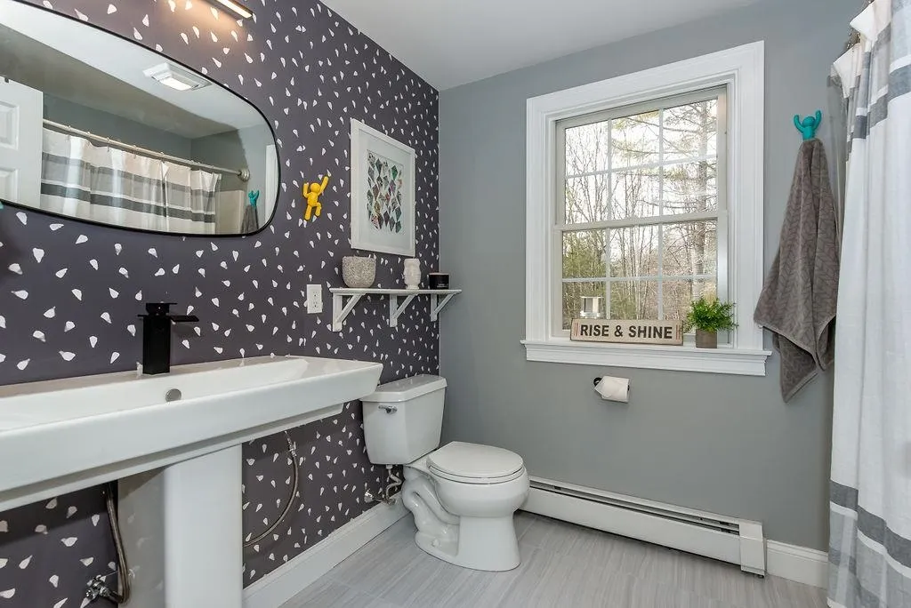 17 Lupine Lane Rochester NH 03868