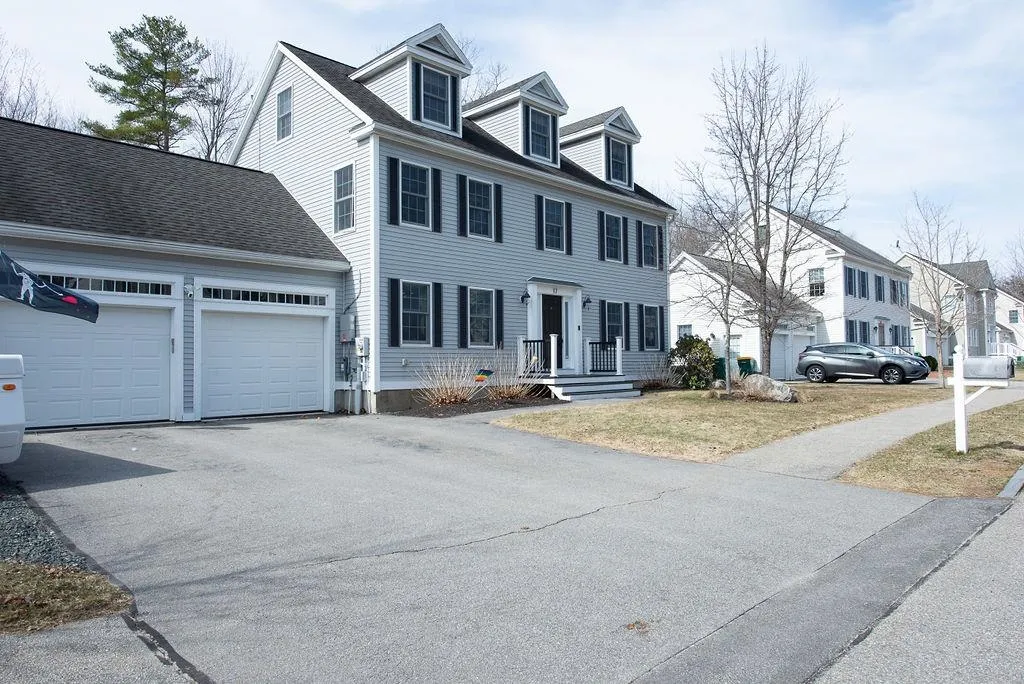 17 Lupine Lane Rochester NH 03868