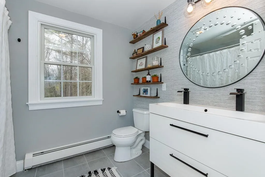17 Lupine Lane Rochester NH 03868