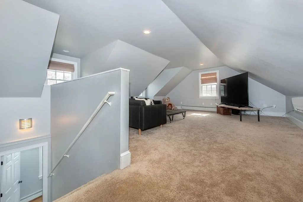 17 Lupine Lane Rochester NH 03868