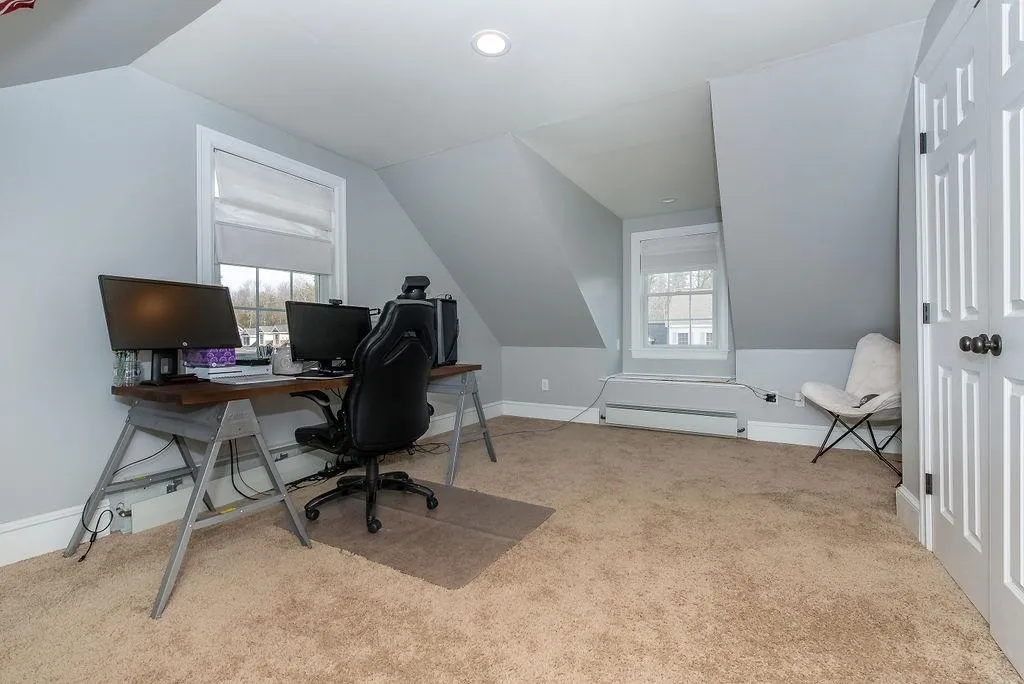 17 Lupine Lane Rochester NH 03868