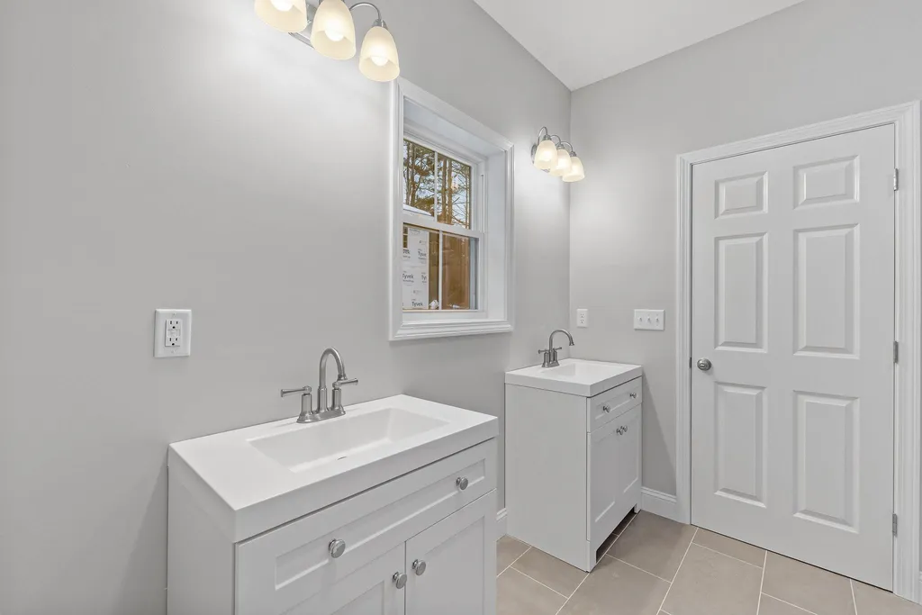 14 Ashuelot Drive Tilton NH 03276