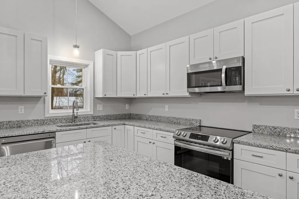 14 Ashuelot Drive Tilton NH 03276