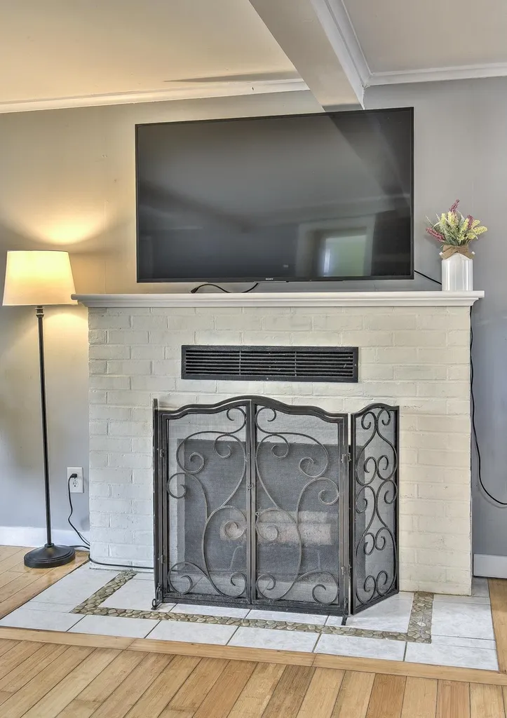 110 Eaton Road Swanzey NH 03446
