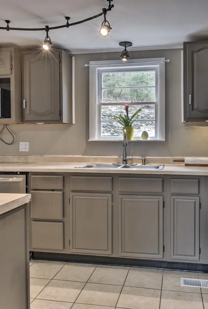 110 Eaton Road Swanzey NH 03446