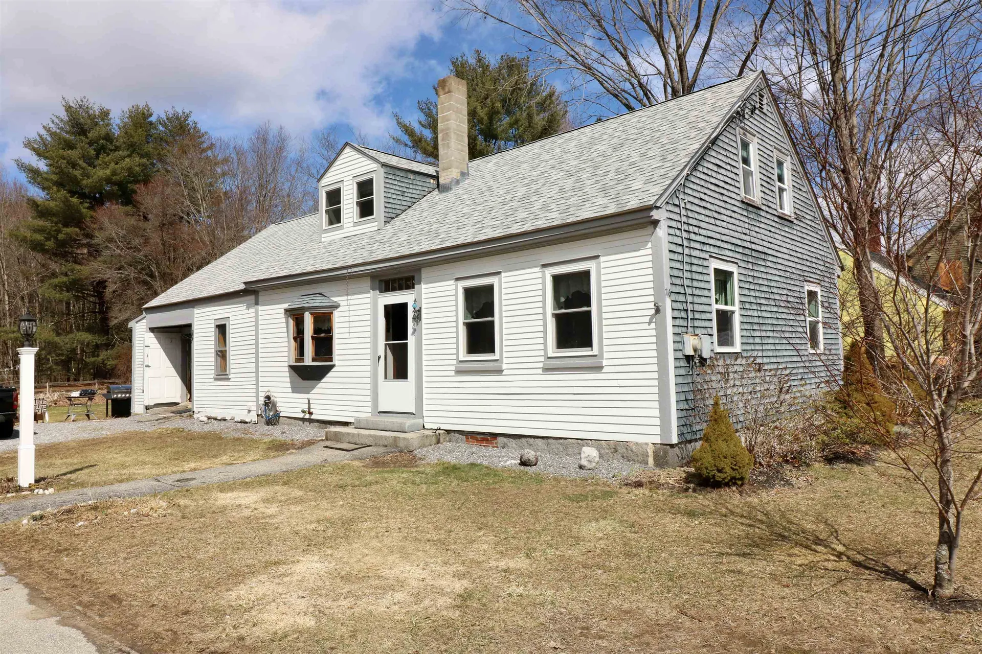 716 Western Avenue Henniker NH 03242