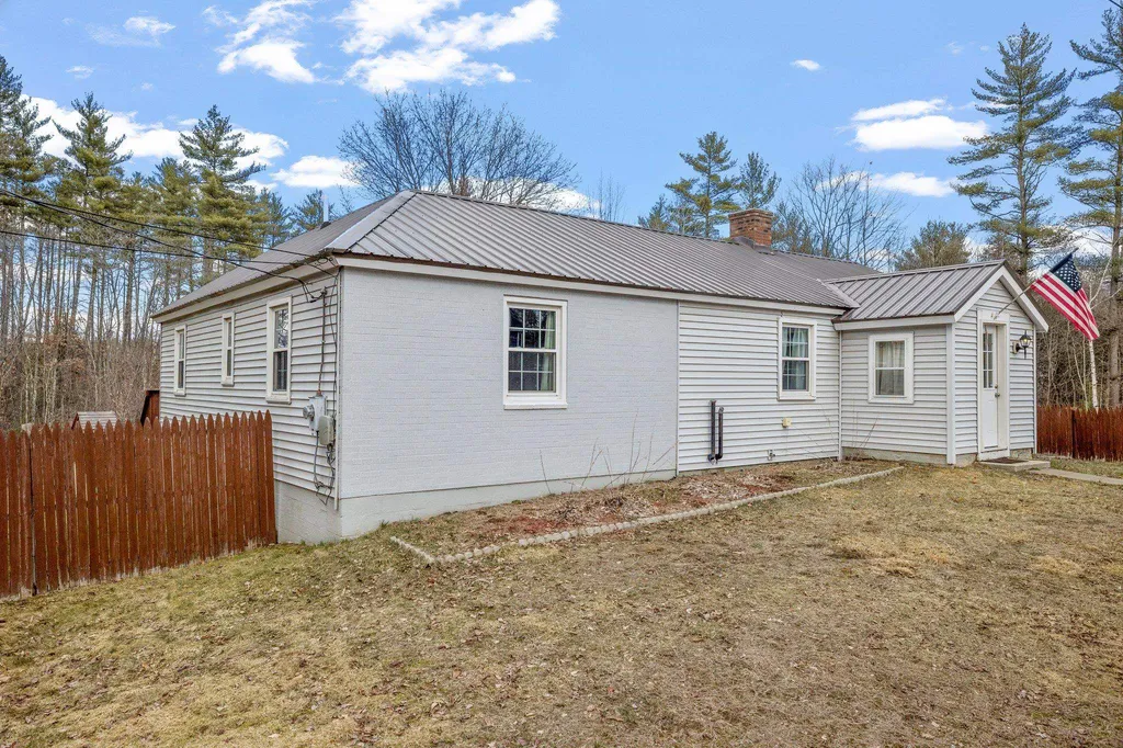 46 Water Street Boscawen NH 03303