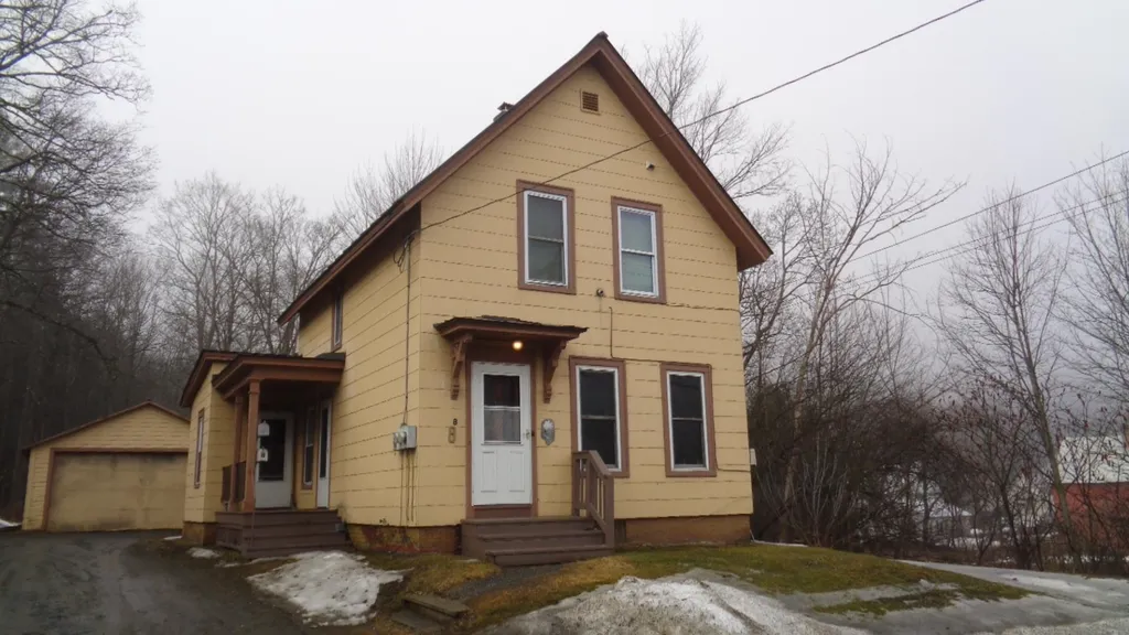 8 Weston Street Randolph VT 05060