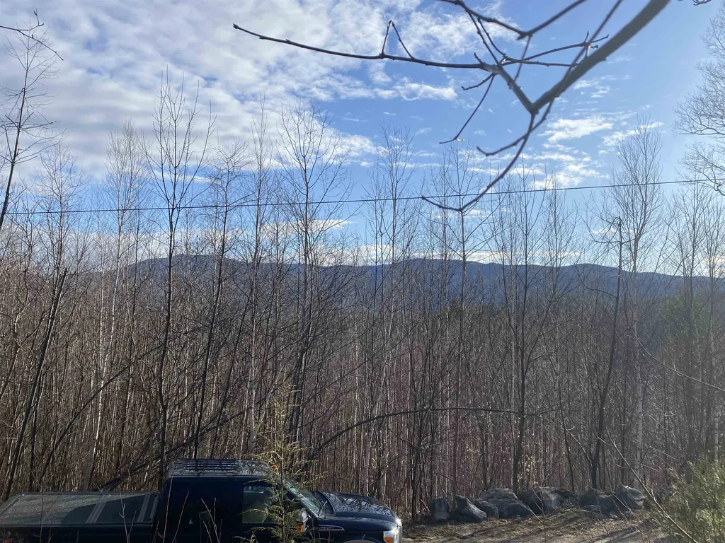 323 Cheever Road Wentworth NH 03282