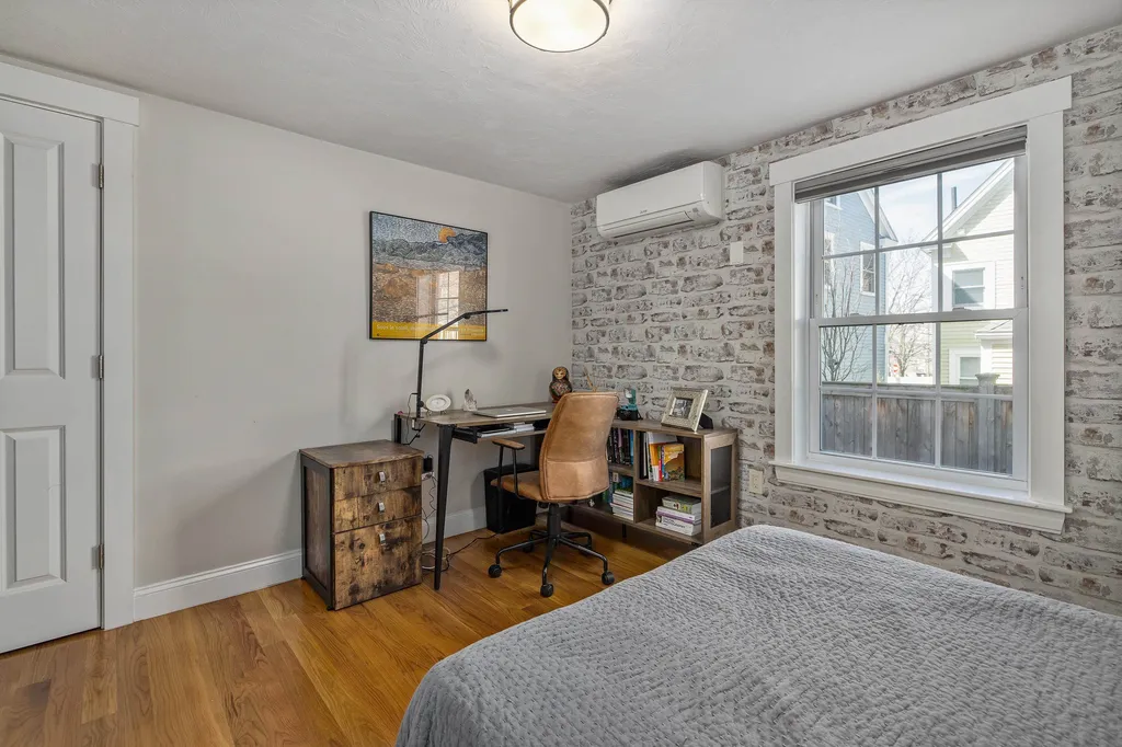 21 Brewster Street Portsmouth NH 03801