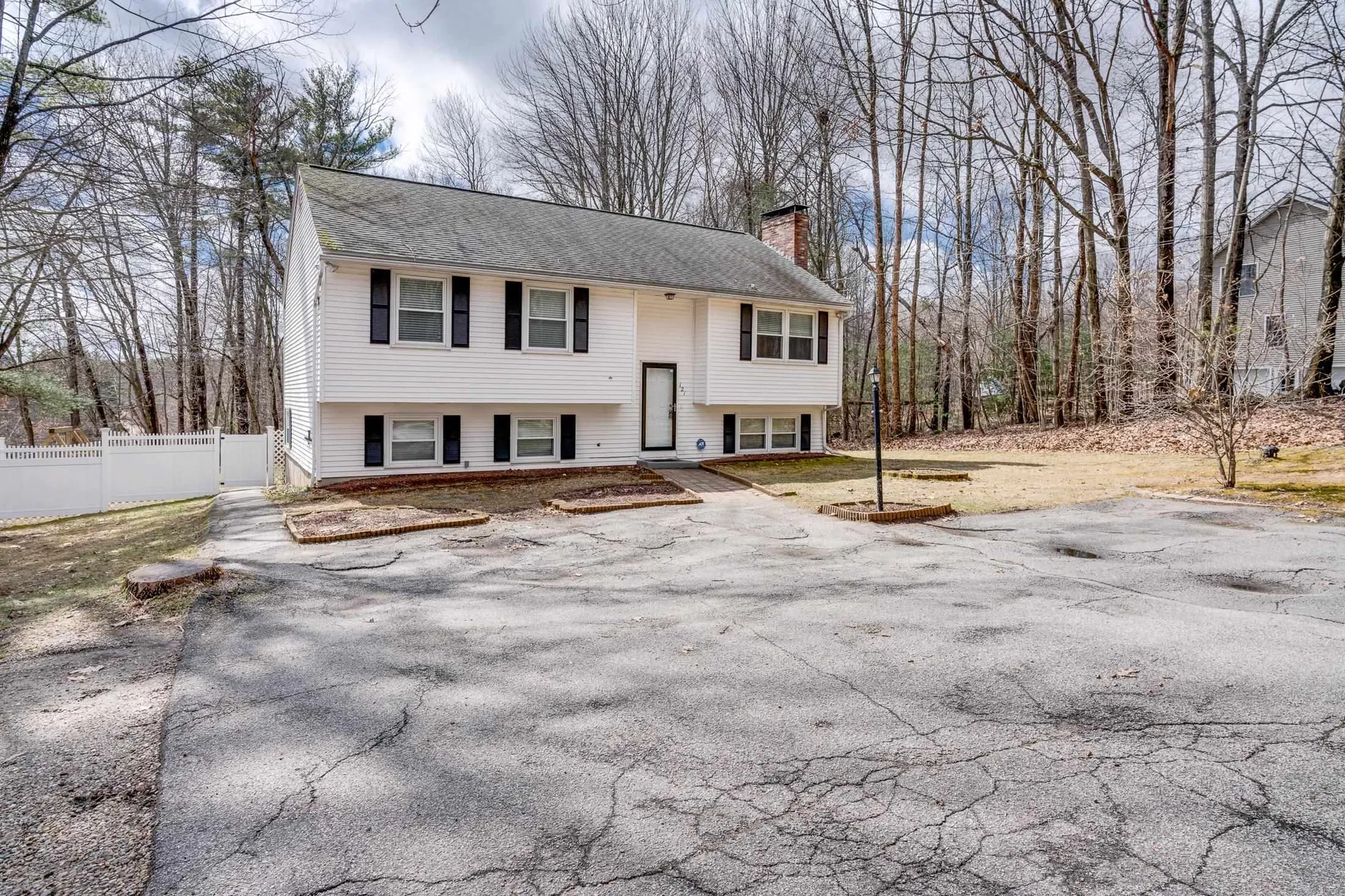 121 Hackett Hill Road Hooksett NH 03106