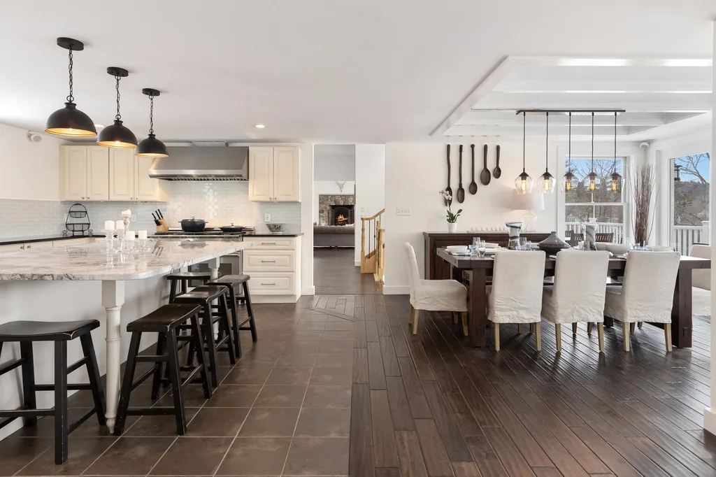 21 Quarry Road Sunapee NH 03782