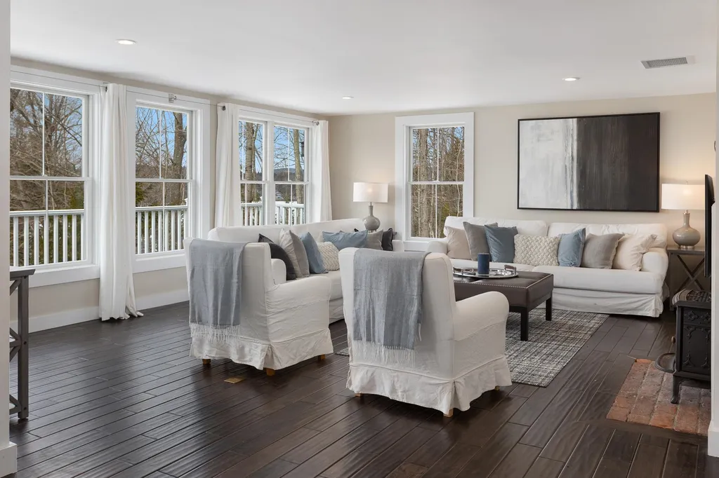 21 Quarry Road Sunapee NH 03782