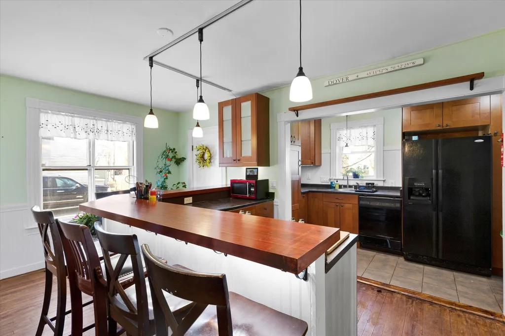 114 Broadway Dover NH 03820