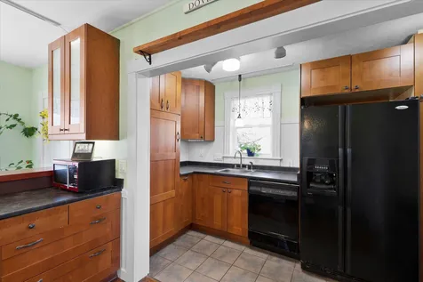 114 Broadway Dover NH 03820