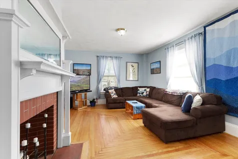 114 Broadway Dover NH 03820