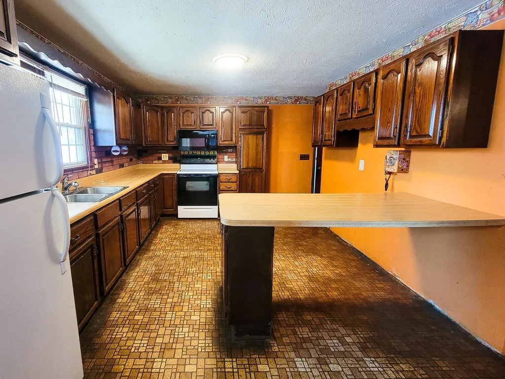 13 Bernard Street Winooski VT 05404