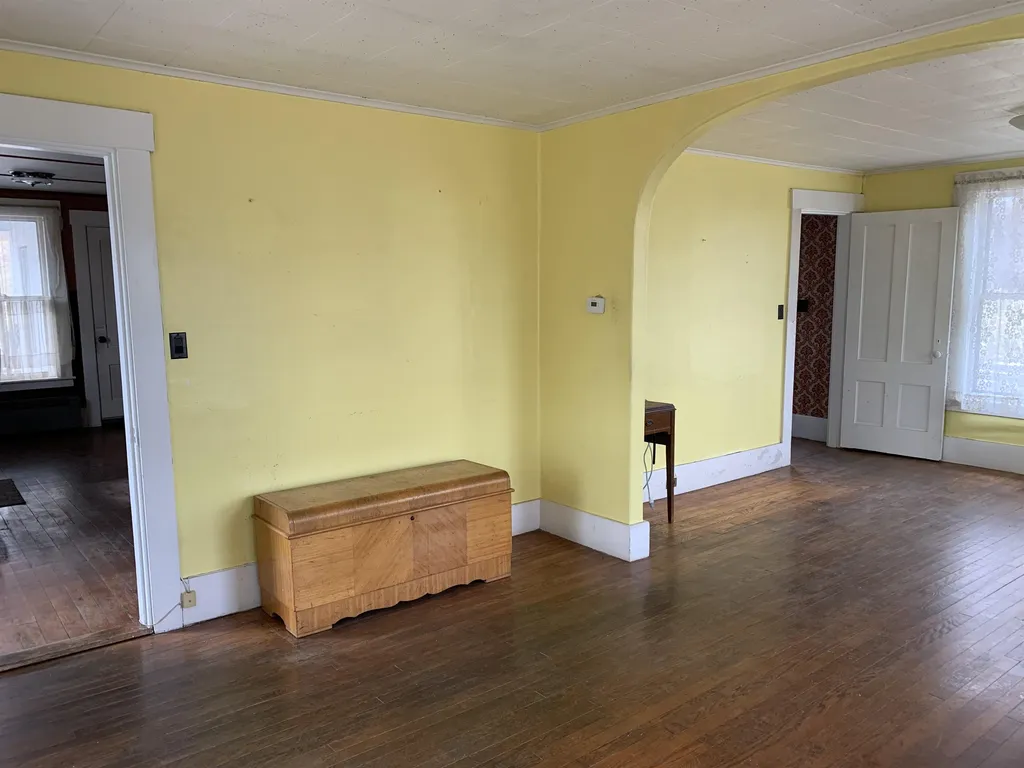 68 Dawson Street Milton NH 03851