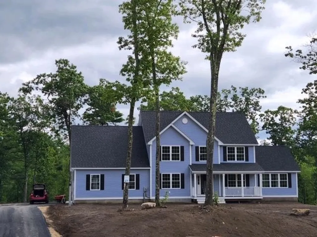 72 Laurel Road Hooksett NH 03106