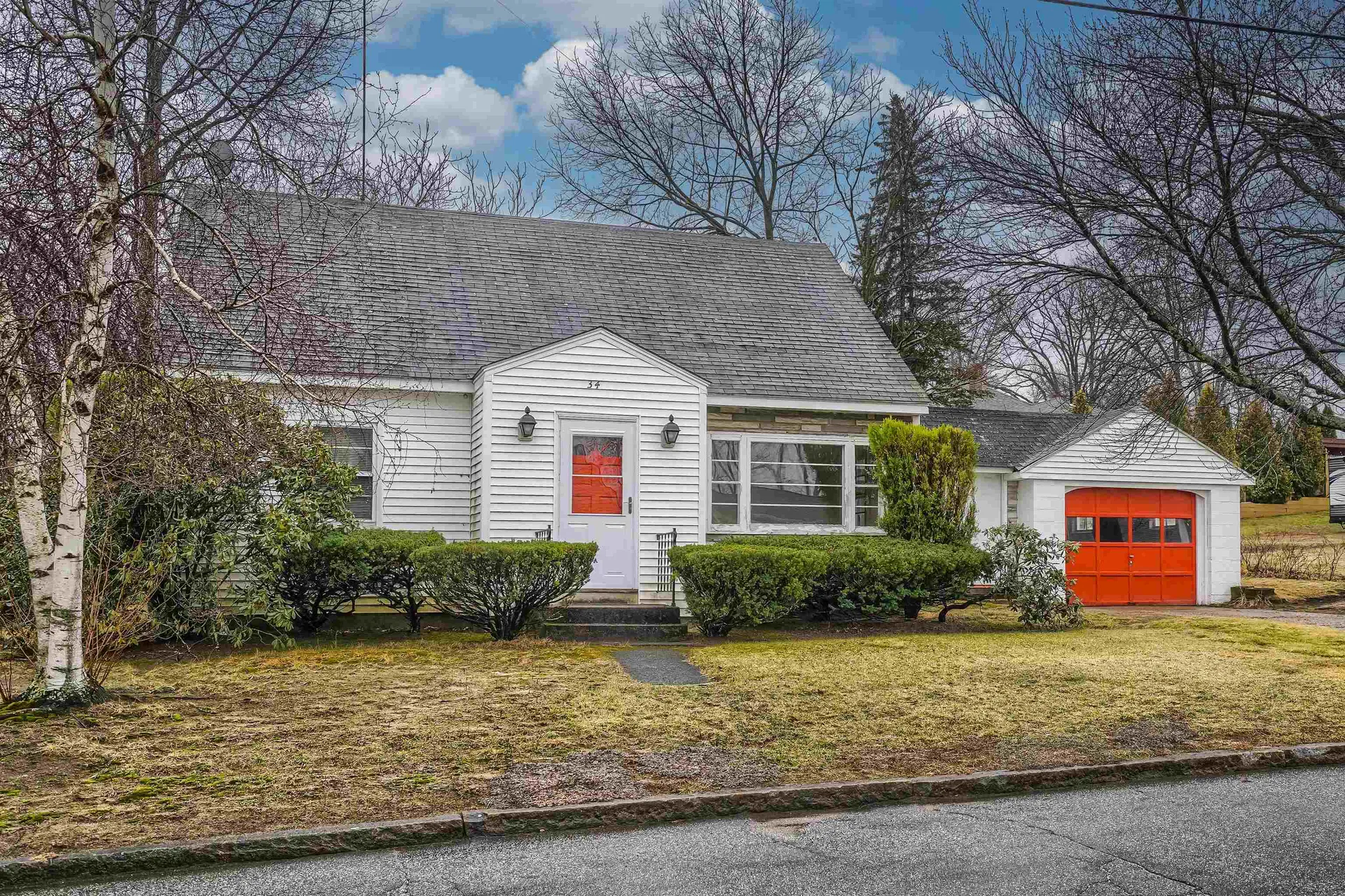 34 Elizabeth Avenue Manchester NH 03103