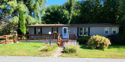 5 Spoke Street Danville NH 03819