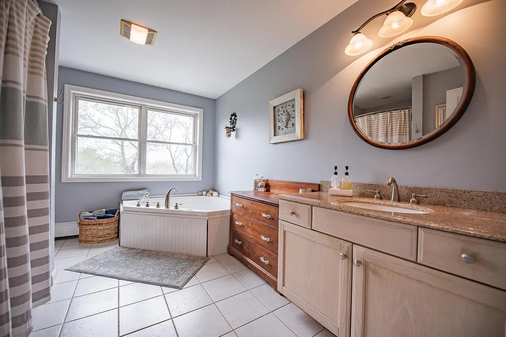 84 David Lewis Road Gilford NH 03249