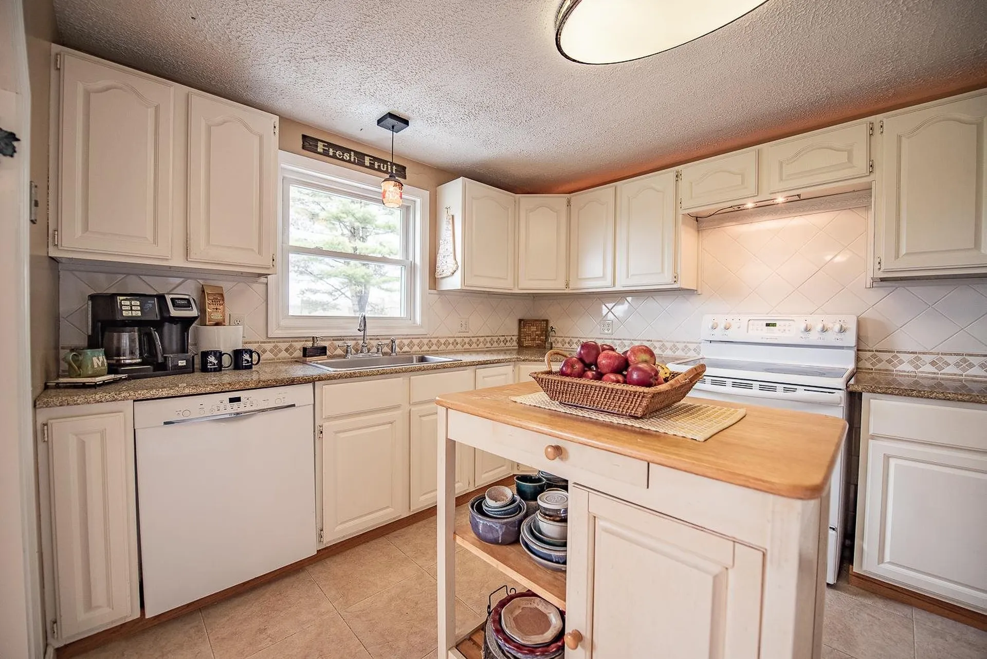 84 David Lewis Road Gilford NH 03249