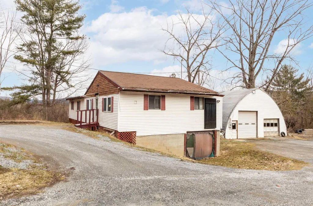 430 Middle Road Milton VT 05468