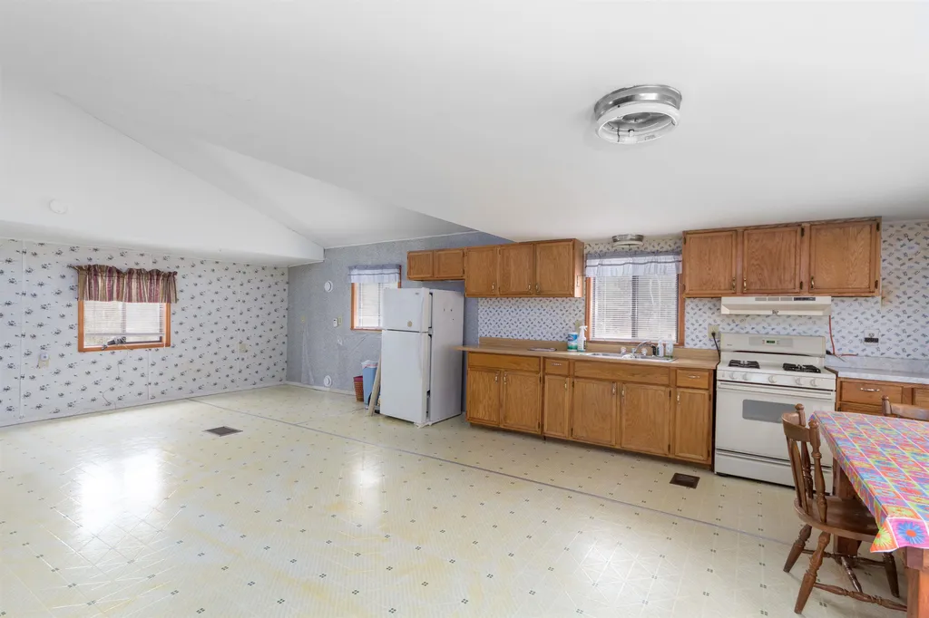 430 Middle Road Milton VT 05468