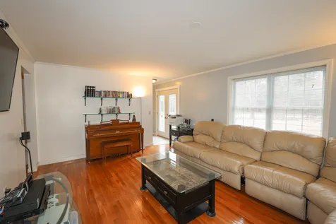 776 Battle Street Webster NH 03303