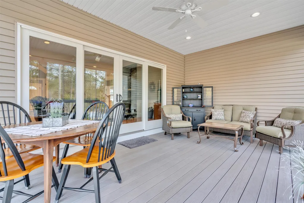 33 Laredo Lane Rochester NH 03868