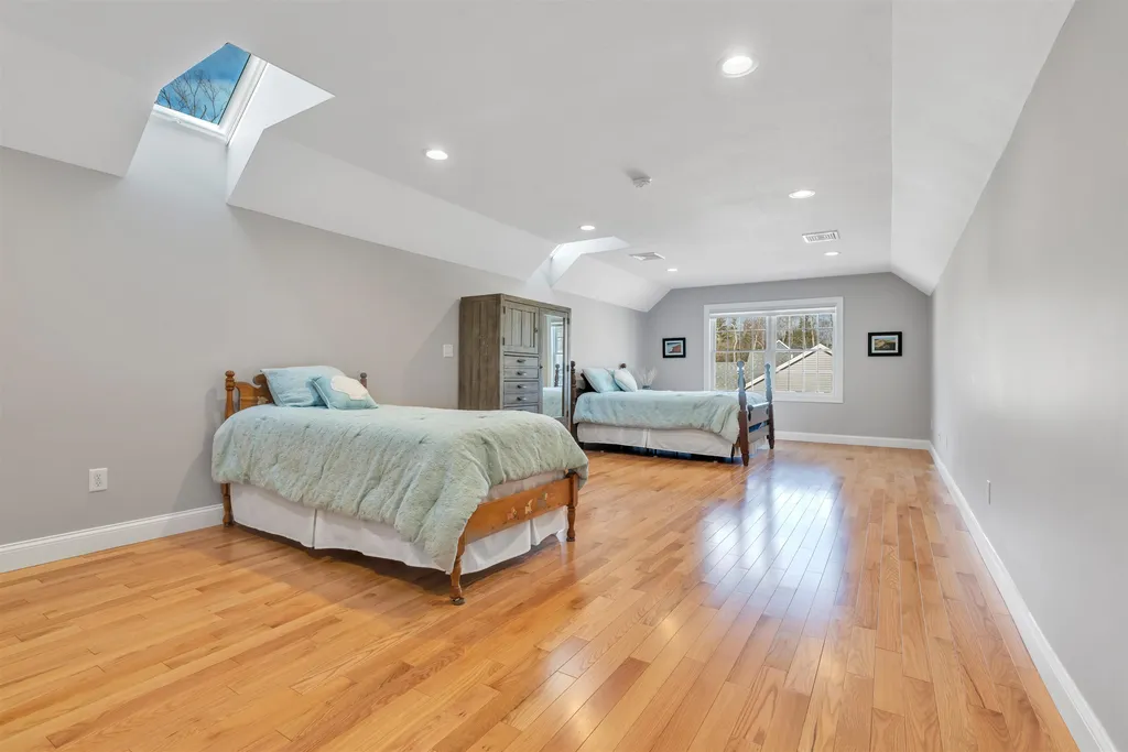 33 Laredo Lane Rochester NH 03868
