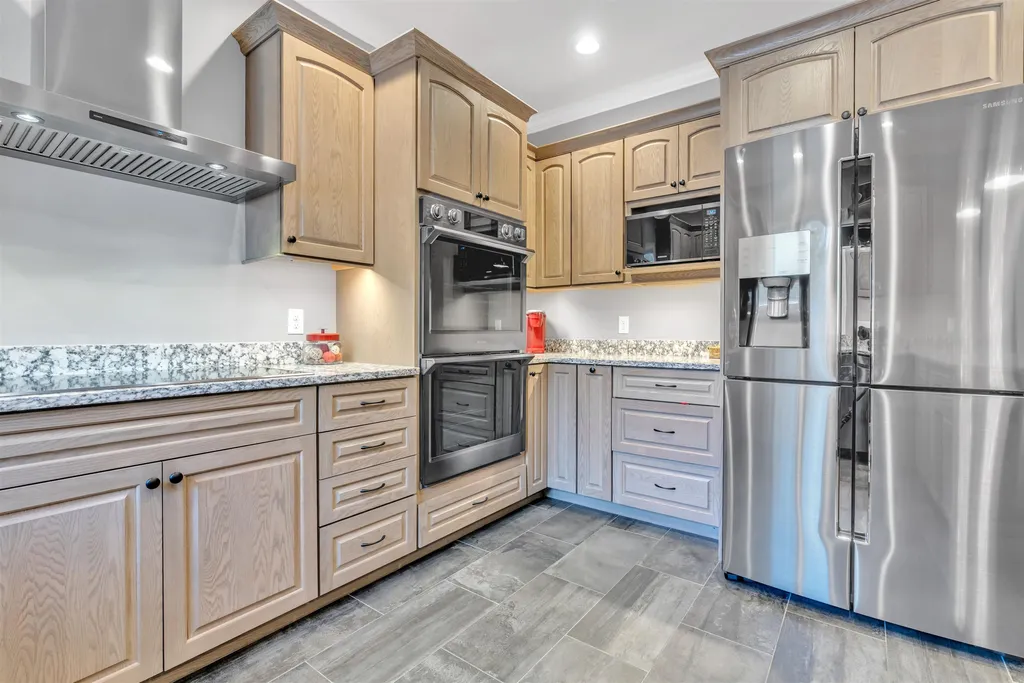 33 Laredo Lane Rochester NH 03868