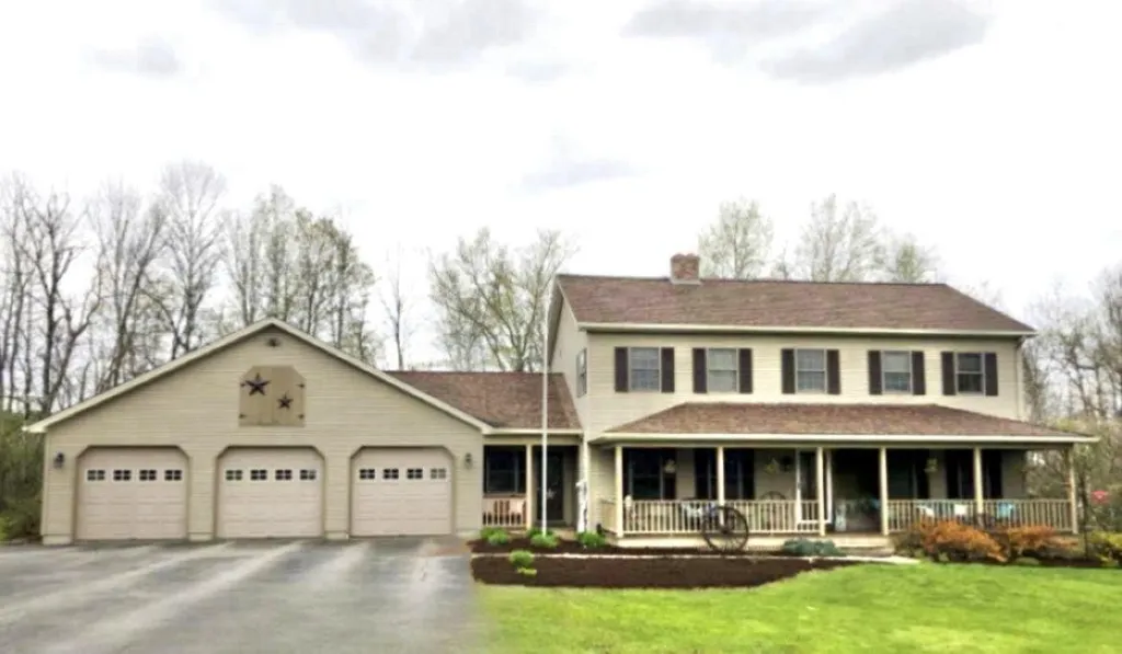 22 Countryside Circle Barre Town VT 05641