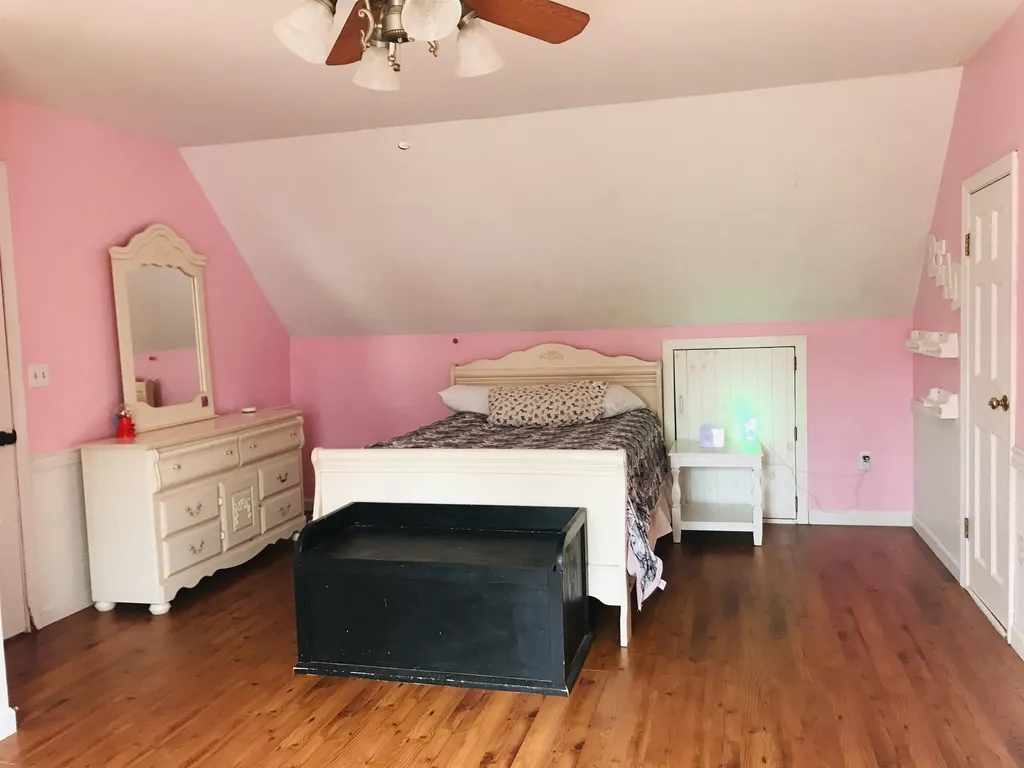 31 Meeting Hill Road Hillsborough NH 03244