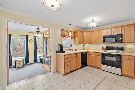 63 Tallant Road Pelham NH 03076