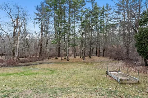 63 Tallant Road Pelham NH 03076