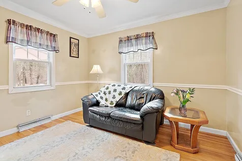 63 Tallant Road Pelham NH 03076