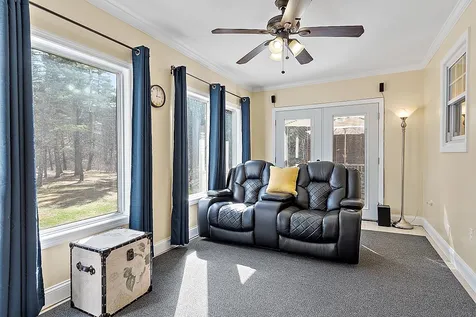 63 Tallant Road Pelham NH 03076