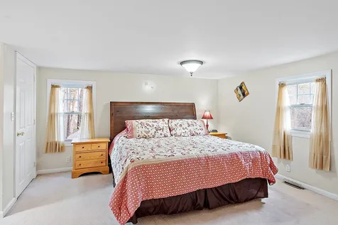 63 Tallant Road Pelham NH 03076