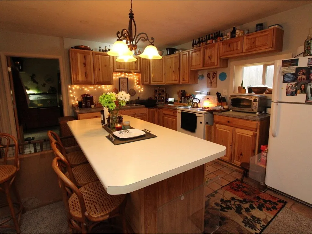 283 Us Route 2 Grand Isle VT 05458